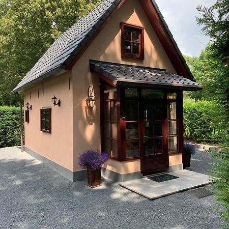 Romantisch Gastenverblijf 'Het Vogelhuisje' Lunteren Esterno foto