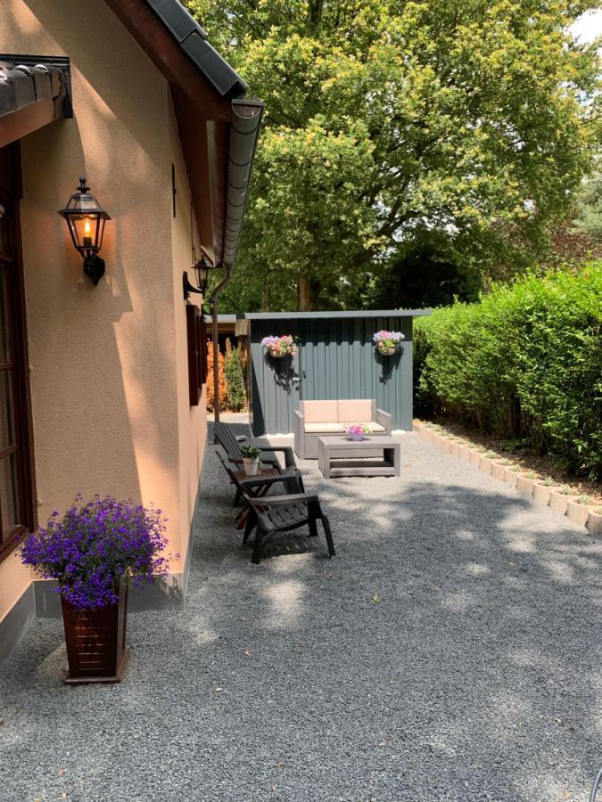 Romantisch Gastenverblijf 'Het Vogelhuisje' Lunteren Esterno foto