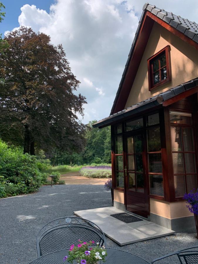 Romantisch Gastenverblijf 'Het Vogelhuisje' Lunteren Esterno foto