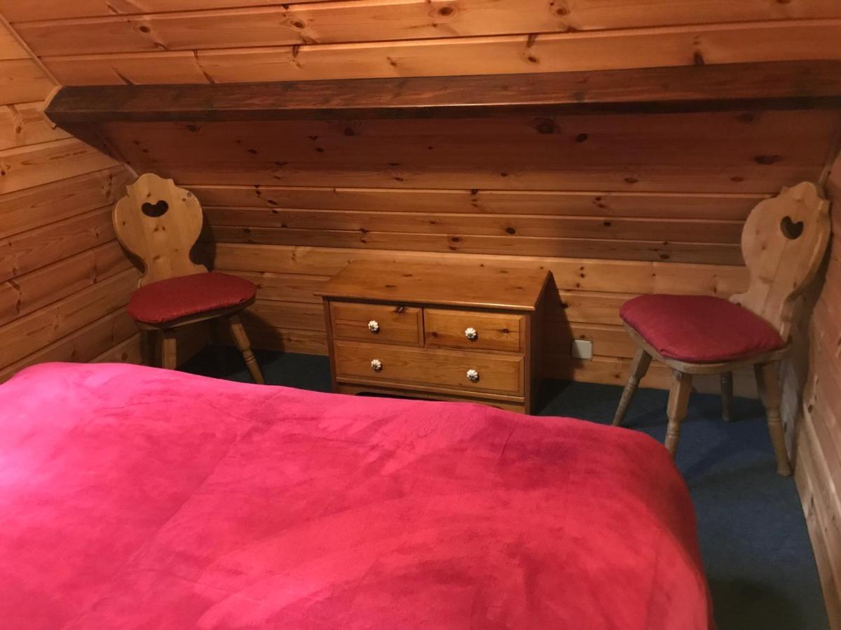 Romantisch Gastenverblijf 'Het Vogelhuisje' Lunteren Esterno foto